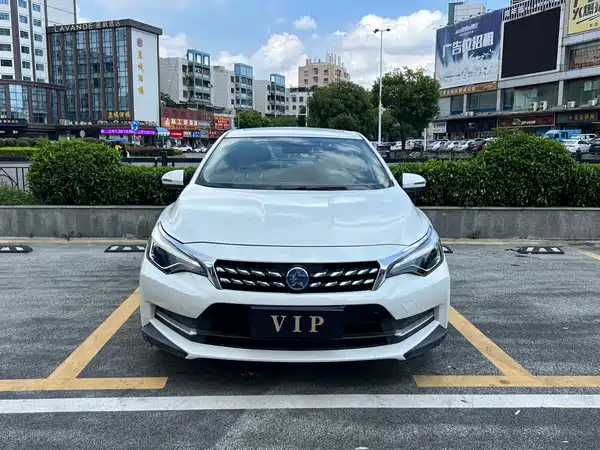 Venucia D60 2018