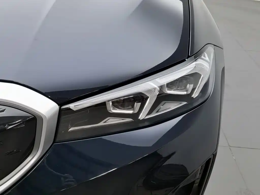 BMW i3 2023