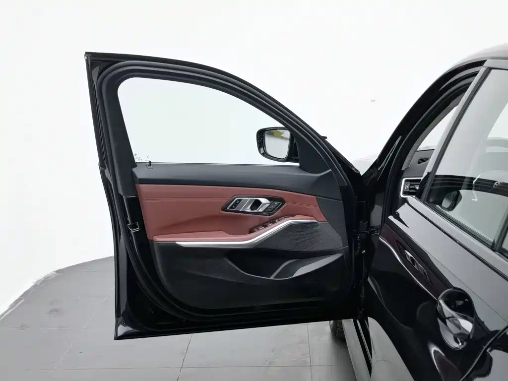 BMW i3 2023 — фото 8