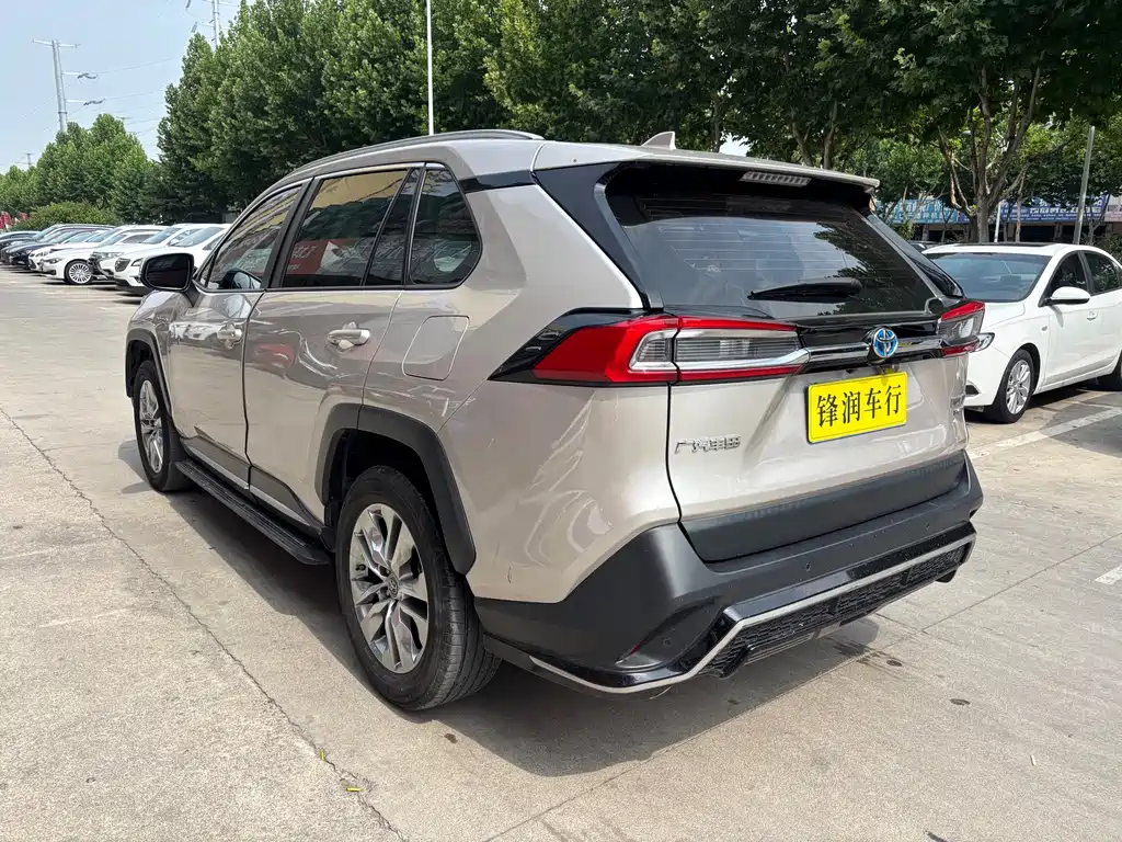 Toyota Wildlander 2022