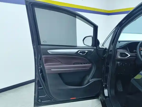GAC Trumpchi M6 2024