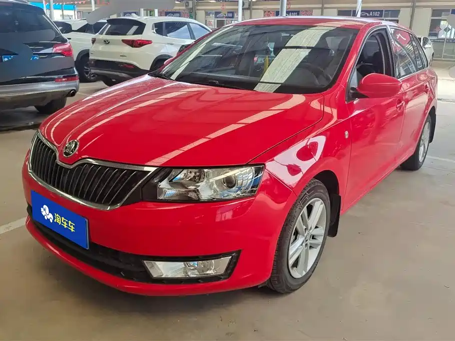 Skoda Rapid Spaceback 2014