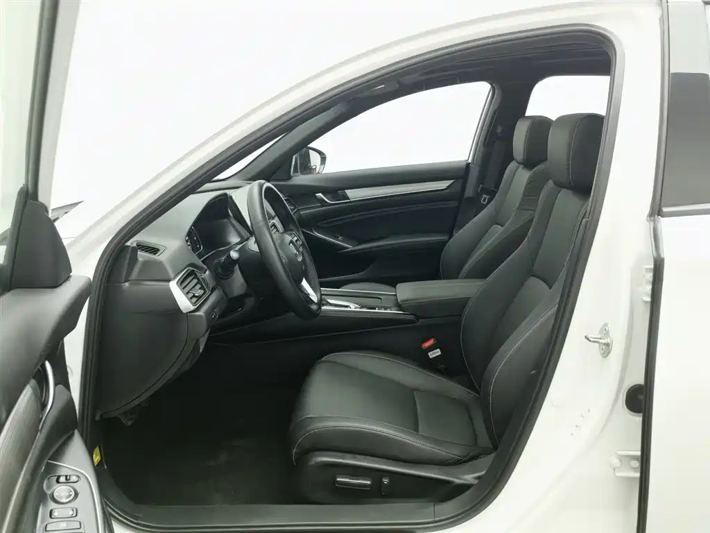 Honda Inspire 2022 — фото 10