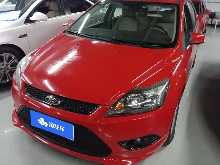 Ford Focus 2014 — фото 1
