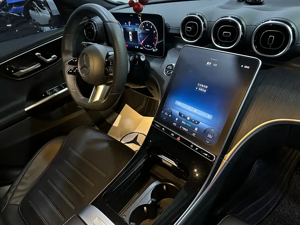 Mercedes-Benz C-Class 2022