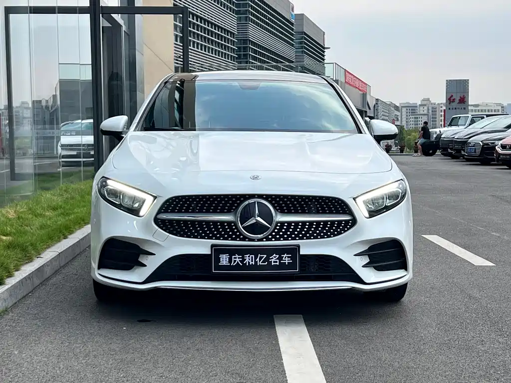 Mercedes-Benz A-Class 2019 — фото 2