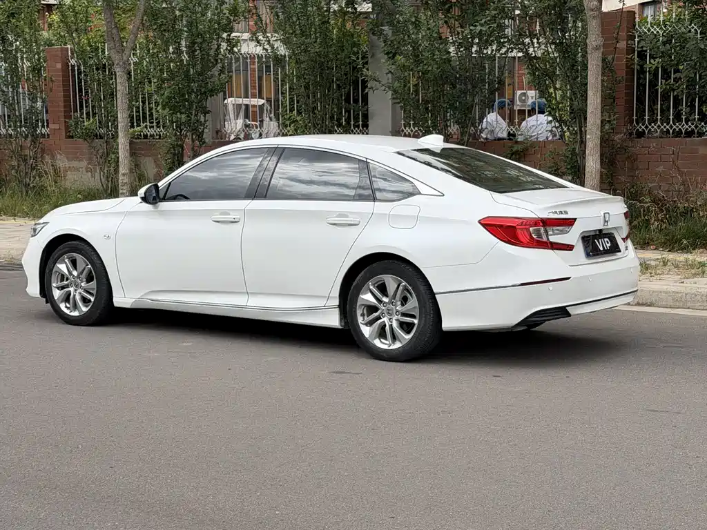 Honda Accord 2019 — фото 4