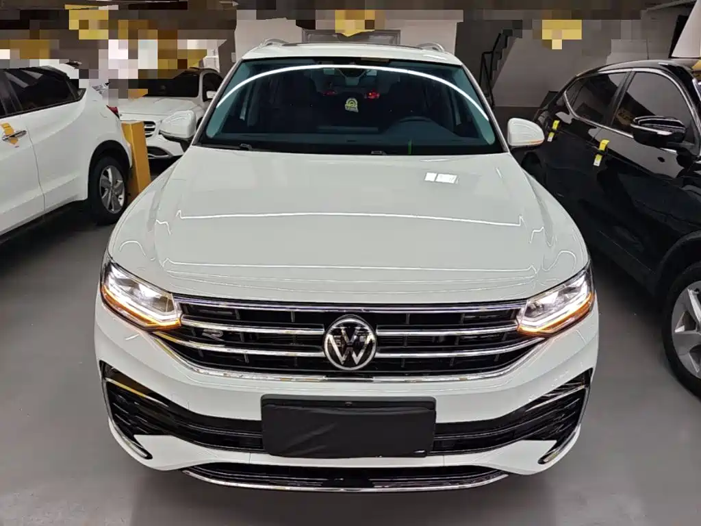 Volkswagen Tiguan L 2023 — фото 3
