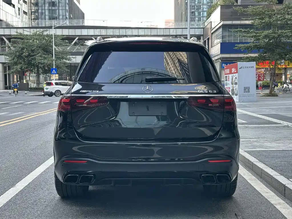 Mercedes-Benz GLS AMG 2024 — фото 18