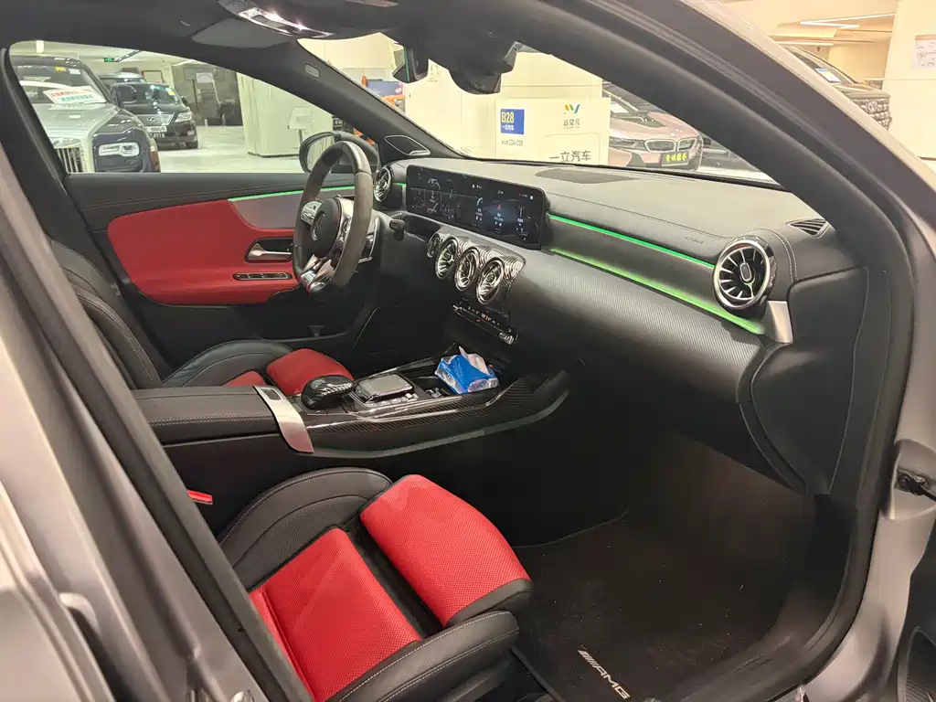 Mercedes-Benz A-Class AMG 2023 — фото 7