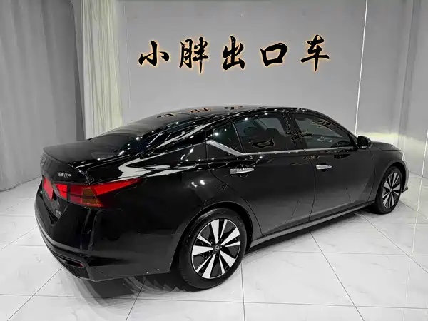 Nissan Teana 2022
