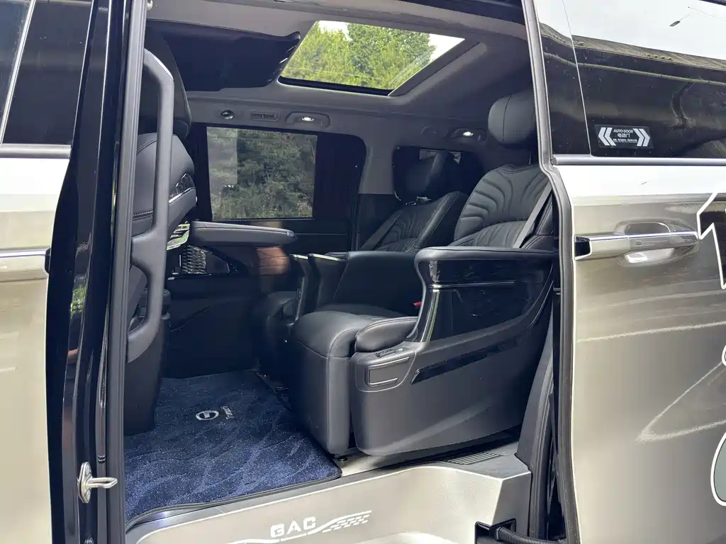 GAC Motor Trumpchi M8 2025 — фото 11