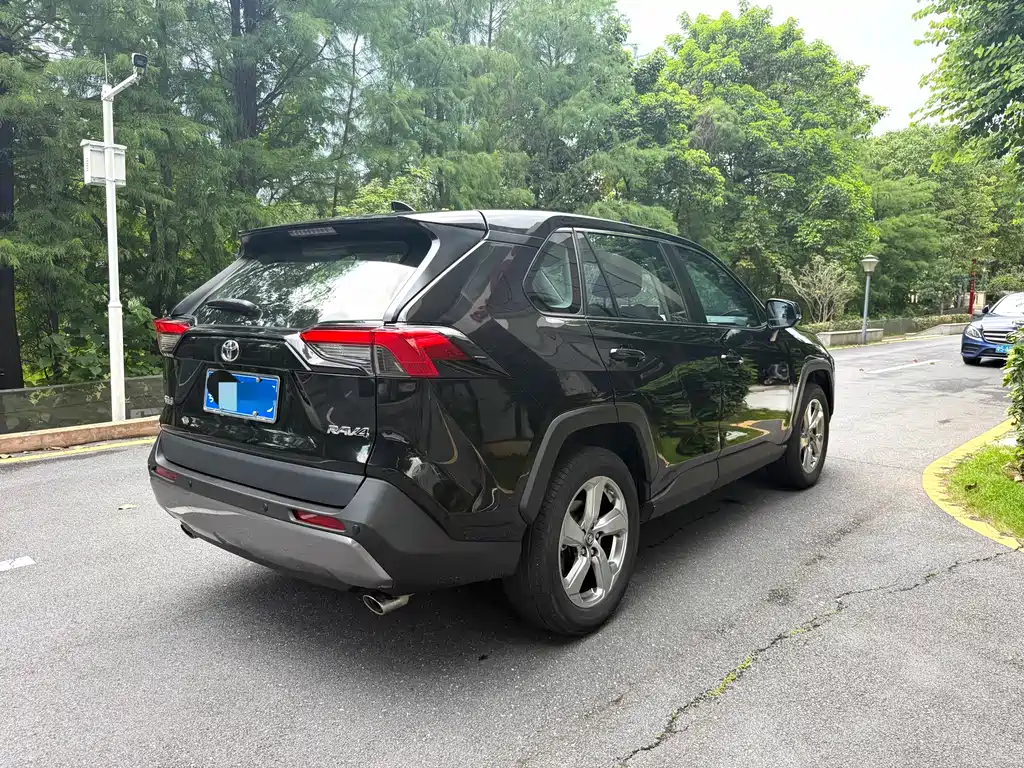 Toyota RAV4 2022
