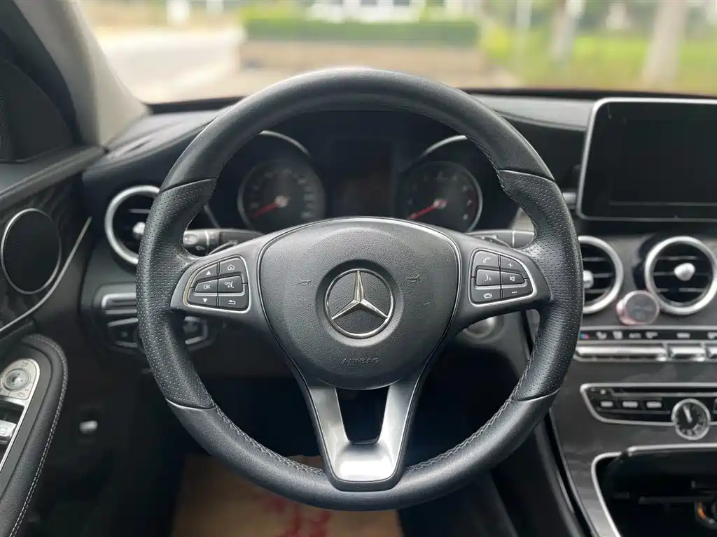 Mercedes-Benz C-Class 2017 — фото 13