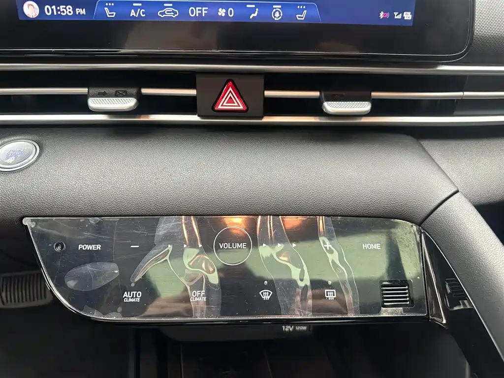 Hyundai Elantra 2023 — фото 22