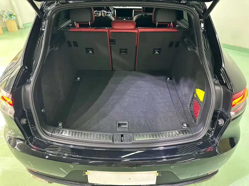 Porsche Macan 2021 — фото 26