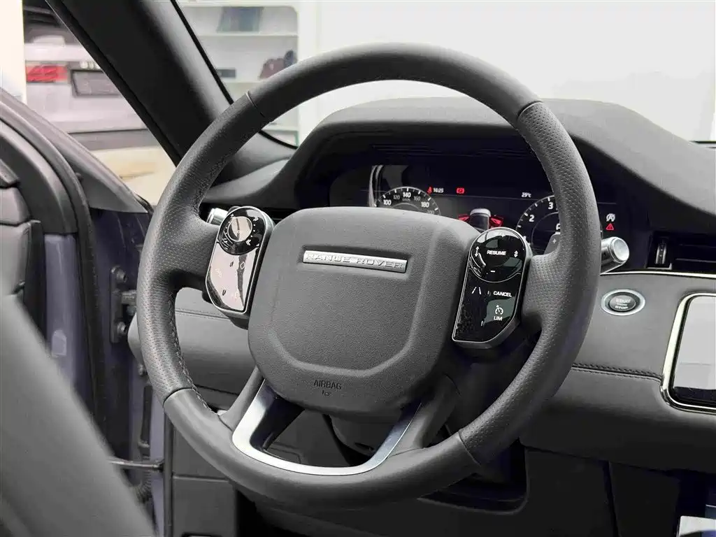 Land Rover Evoque 2021 — фото 14