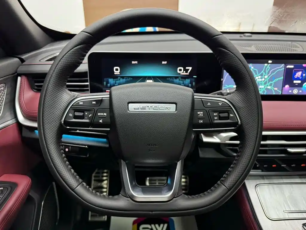 Jetour X70 PLUS 2023 — фото 11