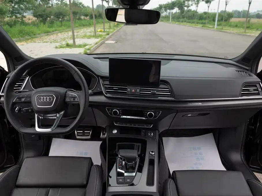 Audi Q5L 2024