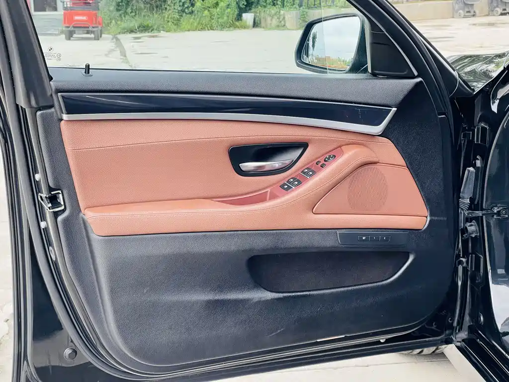 BMW 5 Series 2016