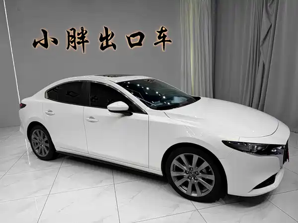 Mazda 3 Axela 2022