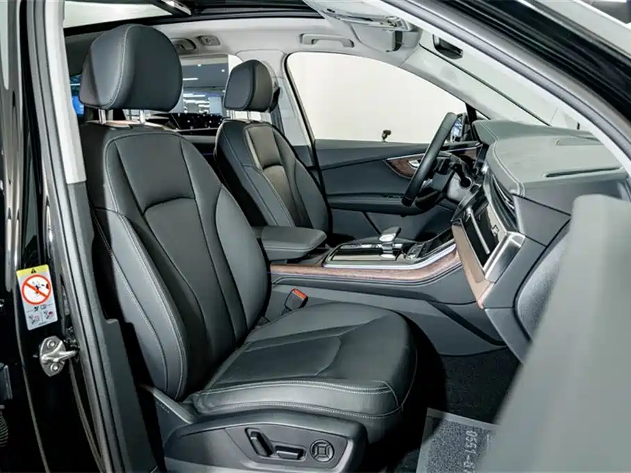 Audi Q7 2025 — фото 20