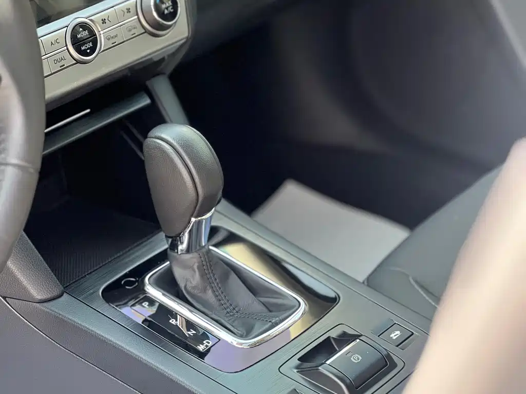 Subaru Outback 2015 — фото 15