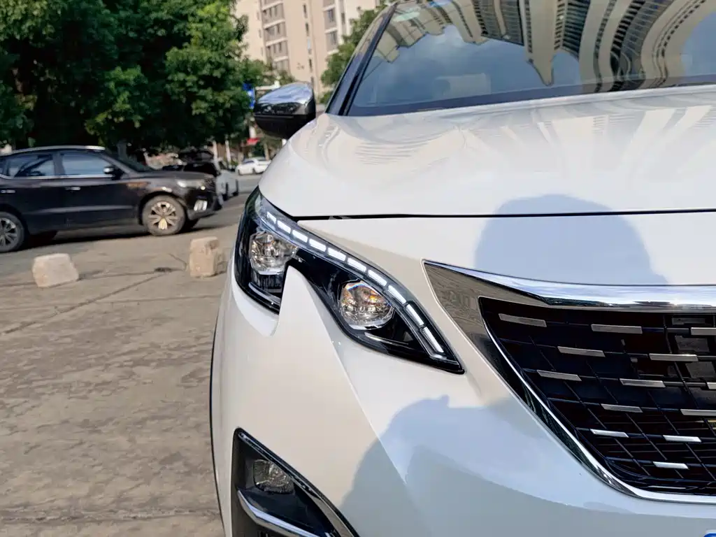 Peugeot 5008 2017 — фото 8