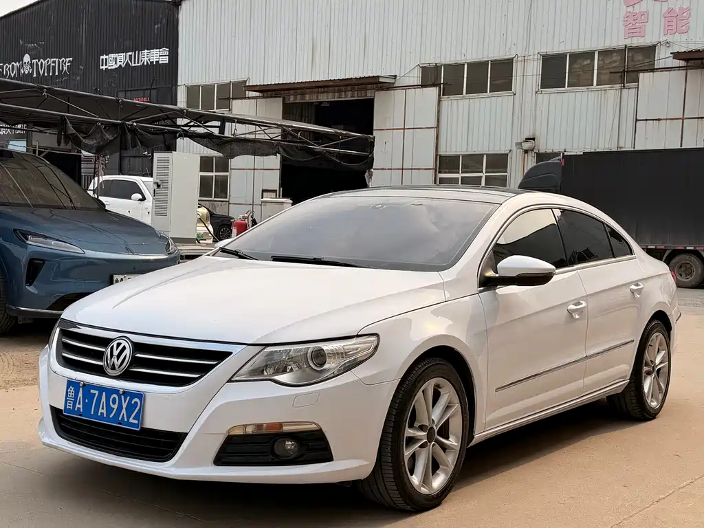 Volkswagen CC 2011