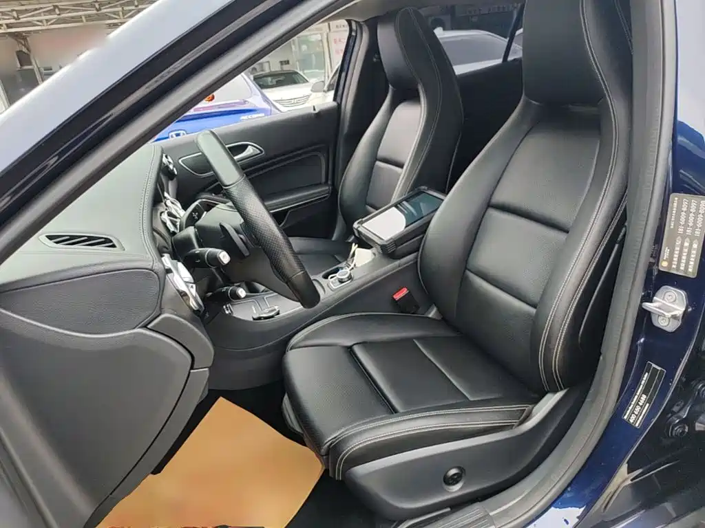 Mercedes-Benz GLA 2018 — фото 15
