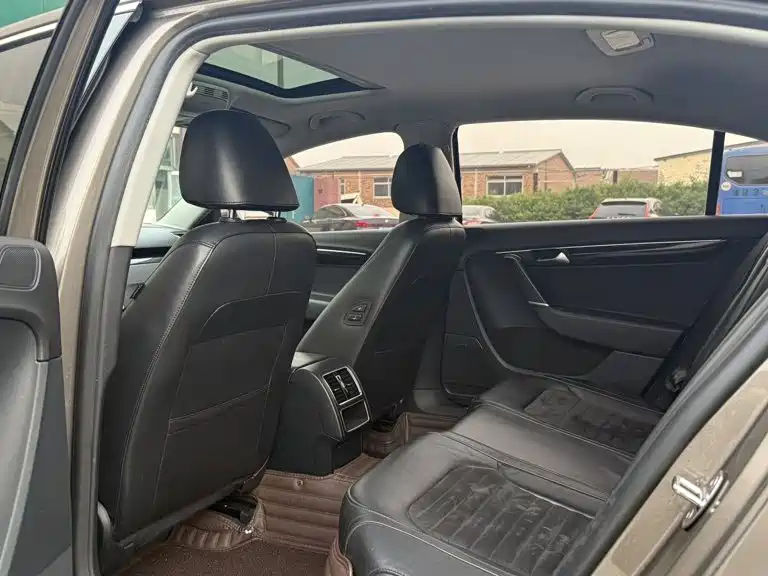 Volkswagen Magotan 2015
