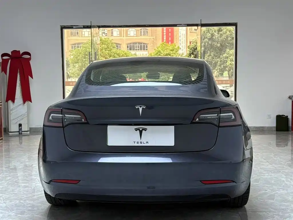 Tesla Model 3 2019 — фото 8