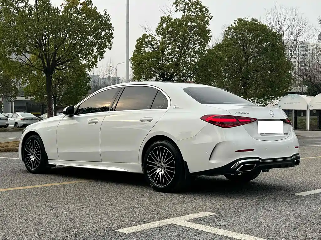 Mercedes-Benz C-Class 2025 — фото 18