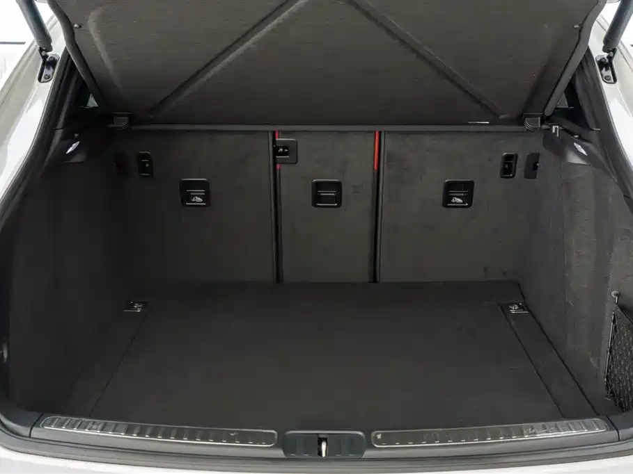 Porsche Macan 2023