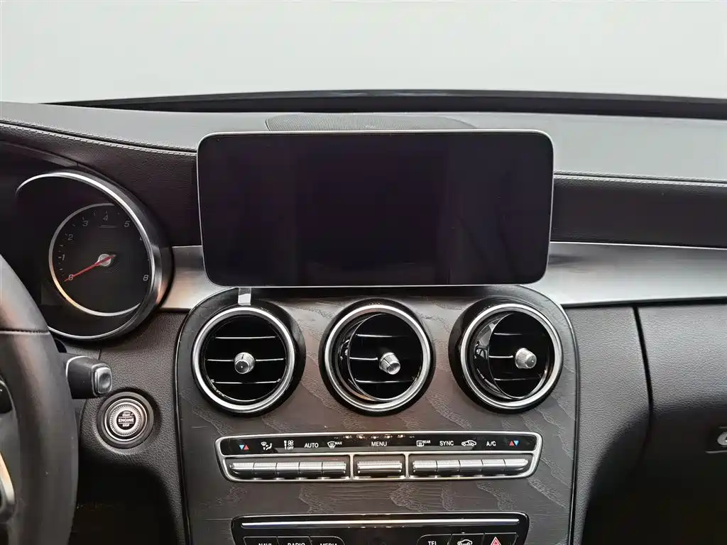 Mercedes-Benz C-Class 2019 — фото 12