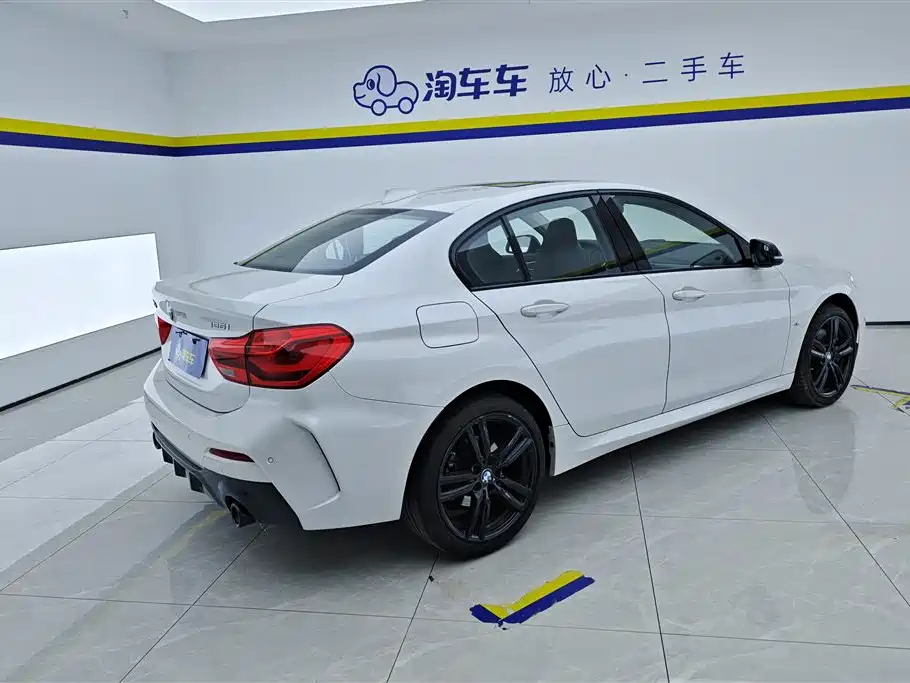BMW 1 Series 2020 — фото 3