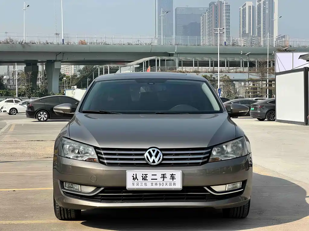 Volkswagen Passat 2011