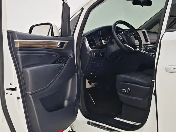 GAC Trumpchi M8 2022