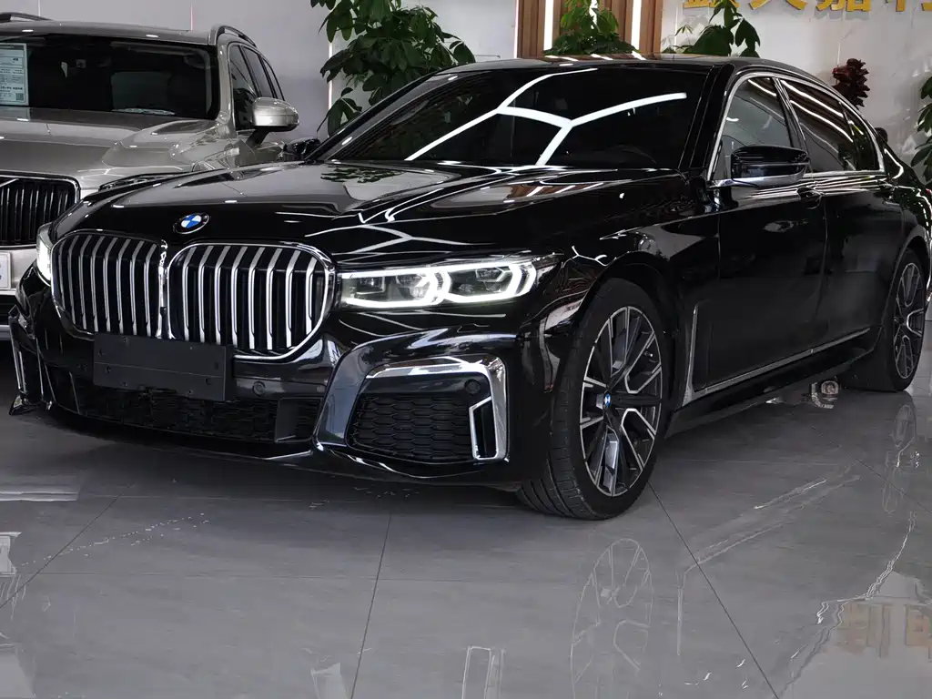 BMW 7 Series 2022 — фото 1