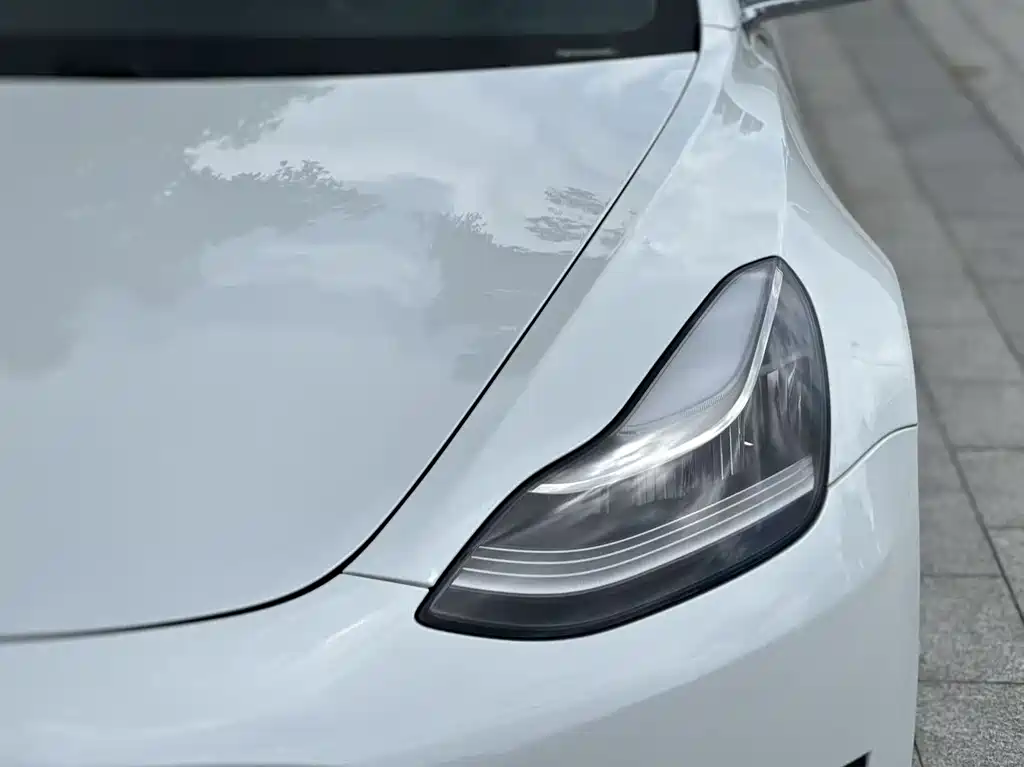 Tesla Model 3 2020 — фото 12