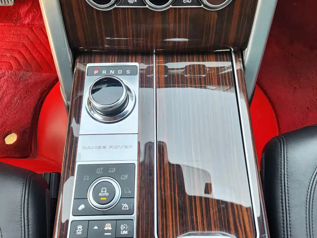 Land Rover Range Rover 2019 — фото 10
