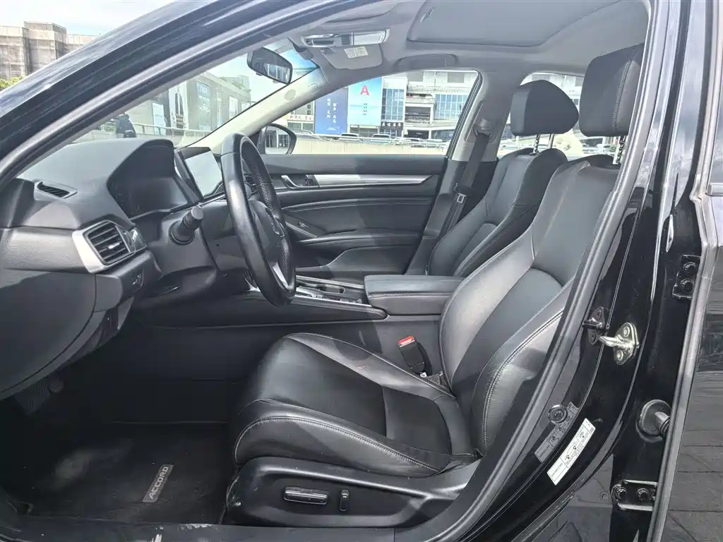 Honda Accord 2022 — фото 18