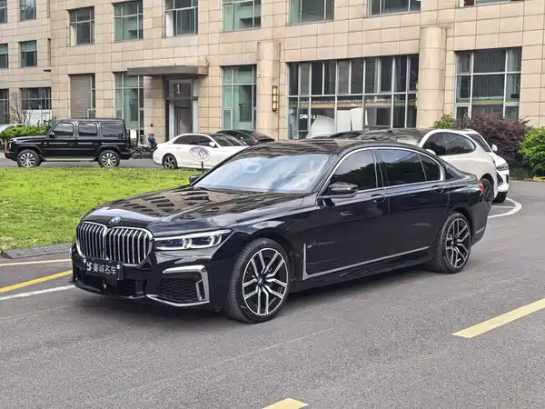 BMW 7 Series 2021