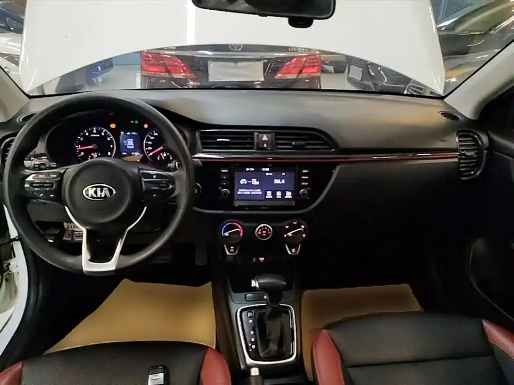 Kia KX Cross 2019 — фото 6