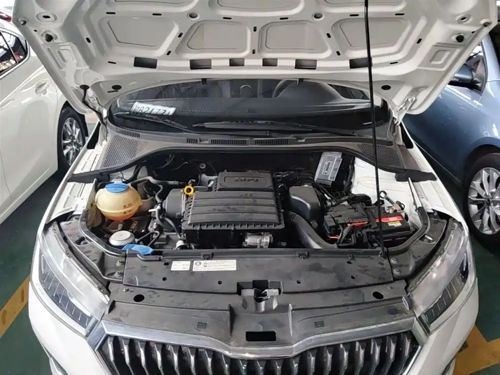Skoda Rapid 2021 — фото 20