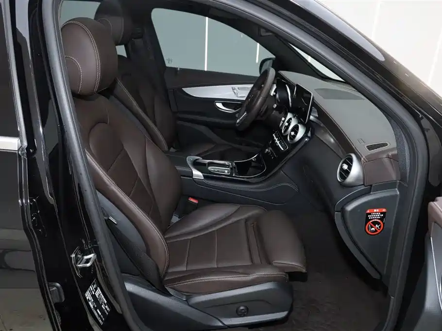 Mercedes-Benz GLC 2020 — фото 15