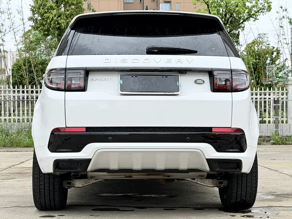 Land Rover Discovery Sport 2025 — фото 23
