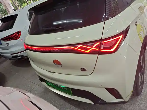 BYD Dolphin 2023