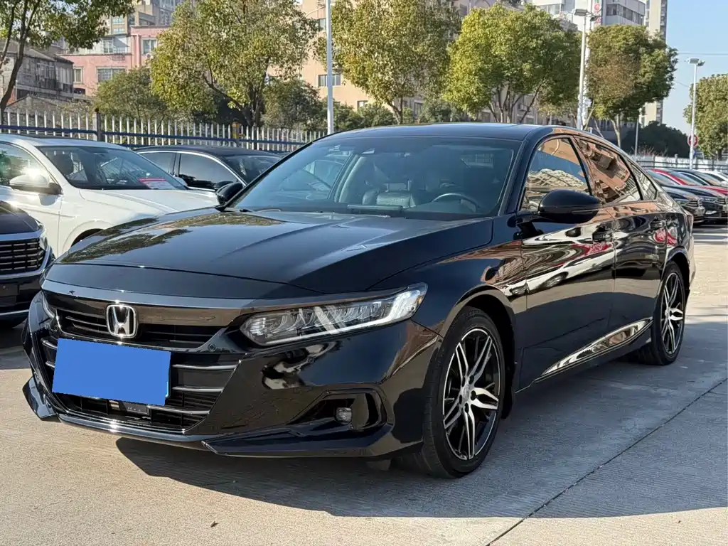 Honda Accord 2023 — фото 1