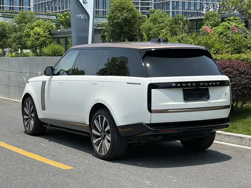 Land Rover Range Rover 2025 — фото 3